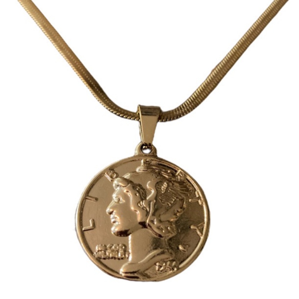 NWOT💝Gold Liberty Coin Necklace/ stainless steel